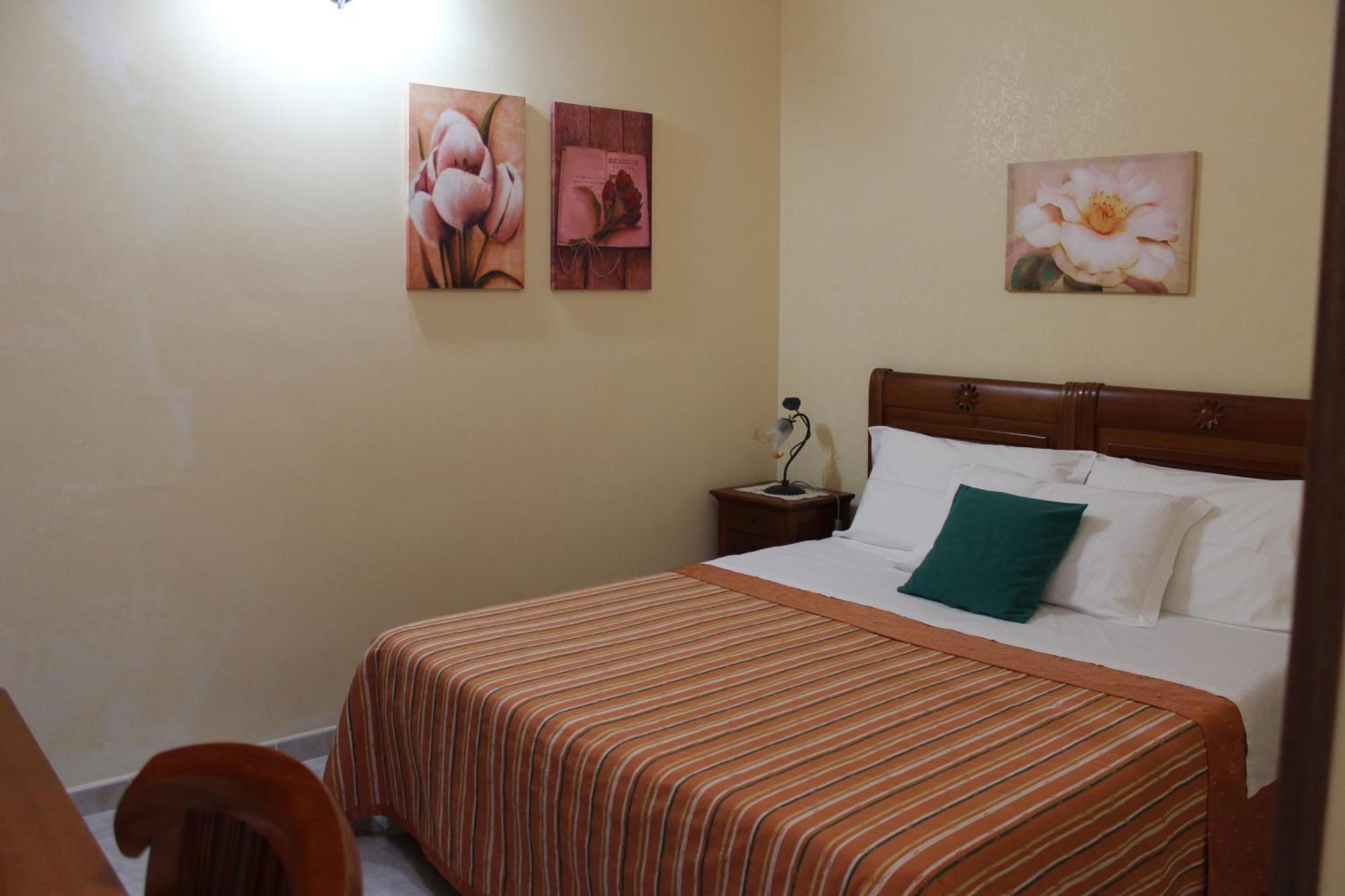 Raggio Di Sole Bed & Breakfast Macari Bagian luar foto