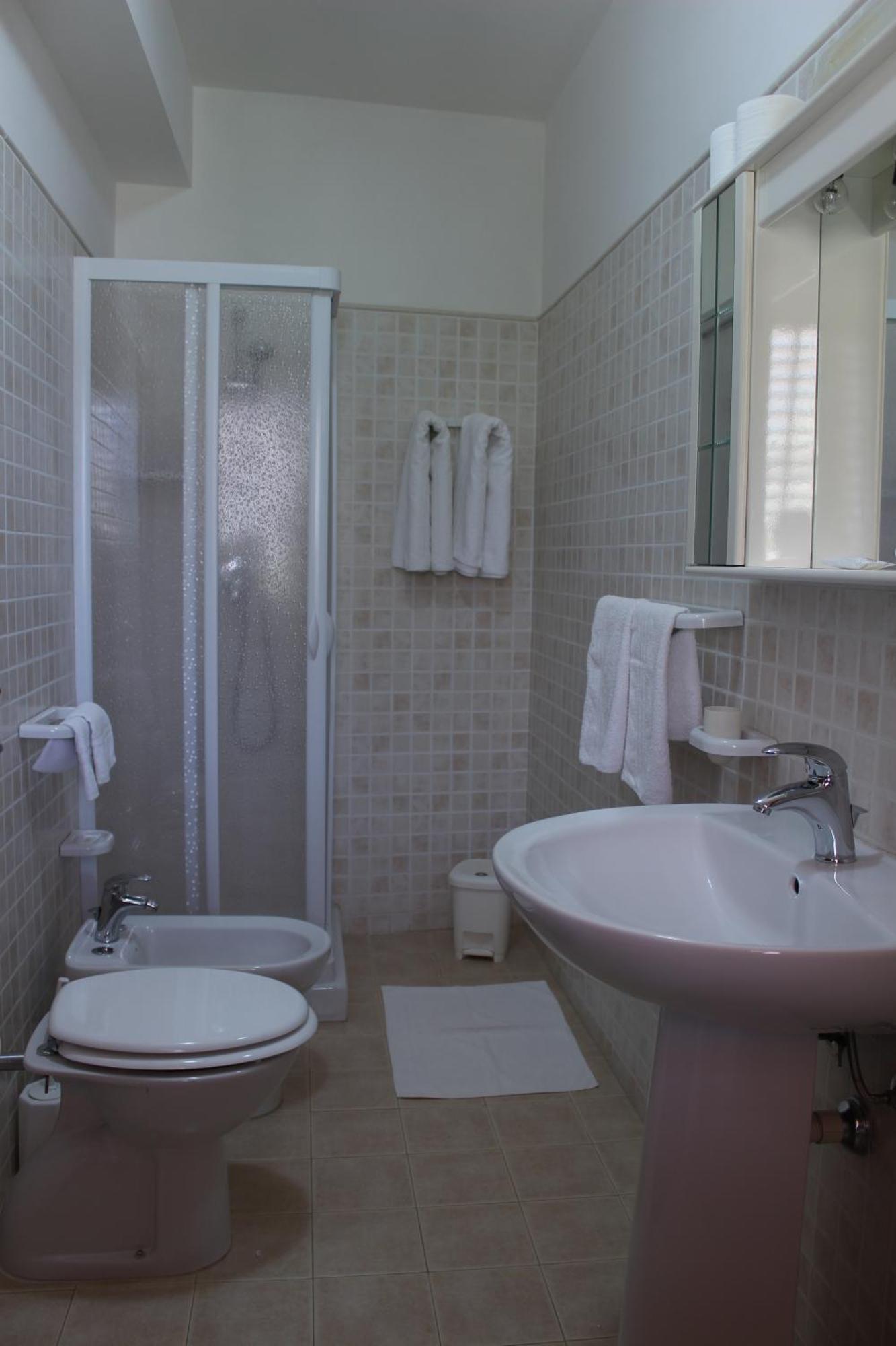 Raggio Di Sole Bed & Breakfast Macari Bagian luar foto