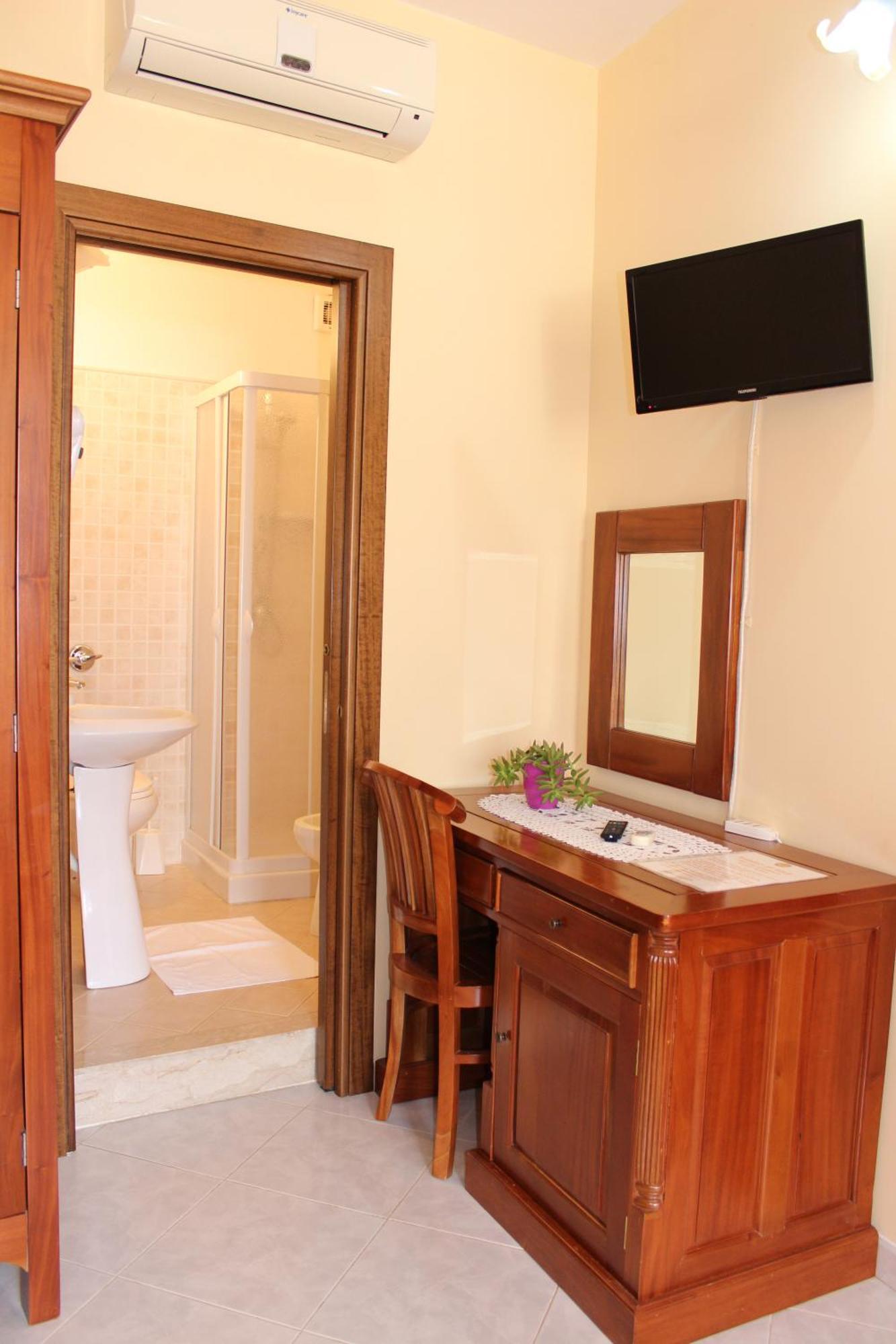 Raggio Di Sole Bed & Breakfast Macari Bagian luar foto
