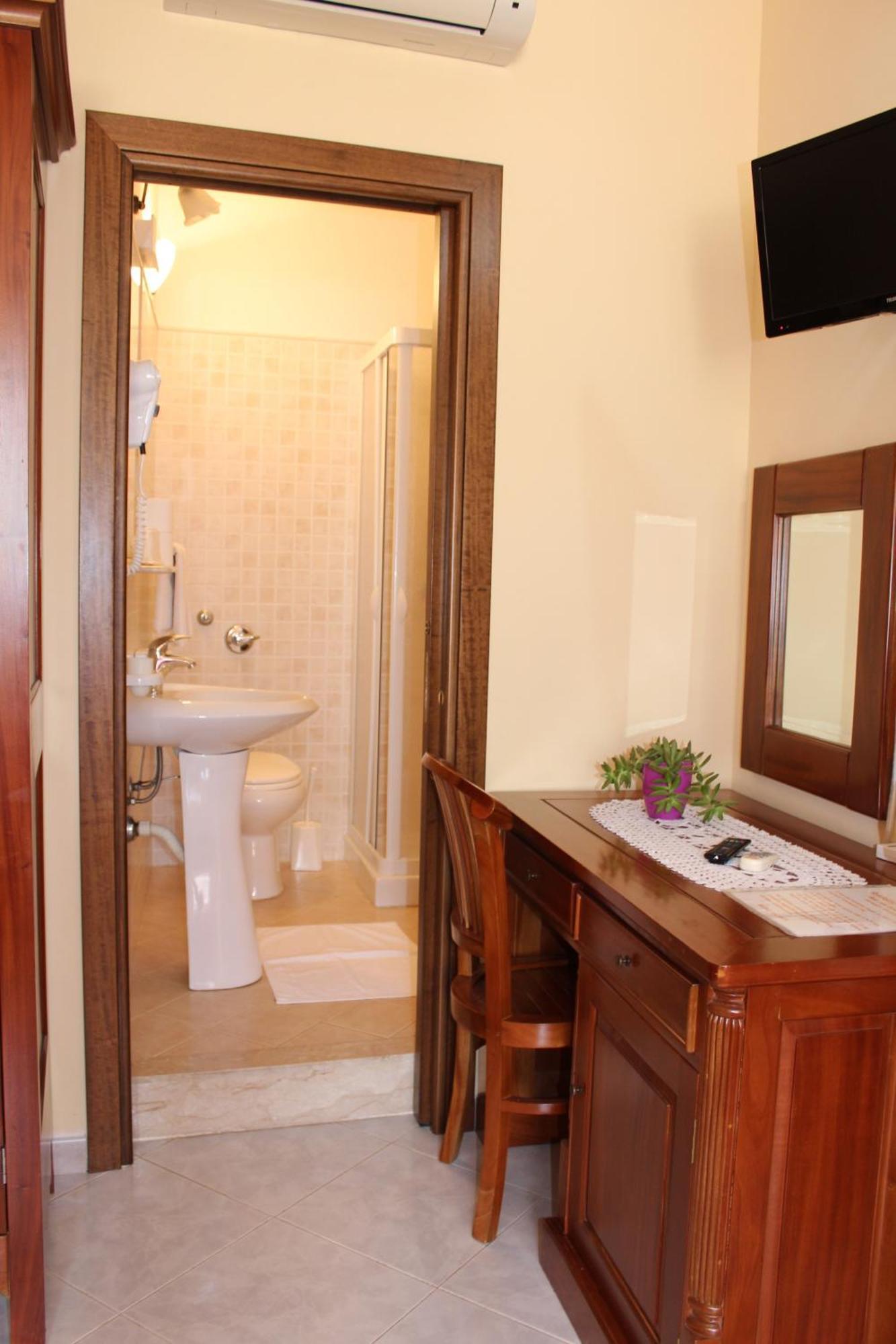 Raggio Di Sole Bed & Breakfast Macari Bagian luar foto