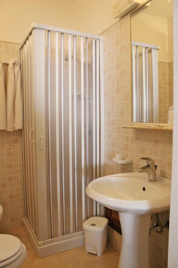 Raggio Di Sole Bed & Breakfast Macari Bagian luar foto