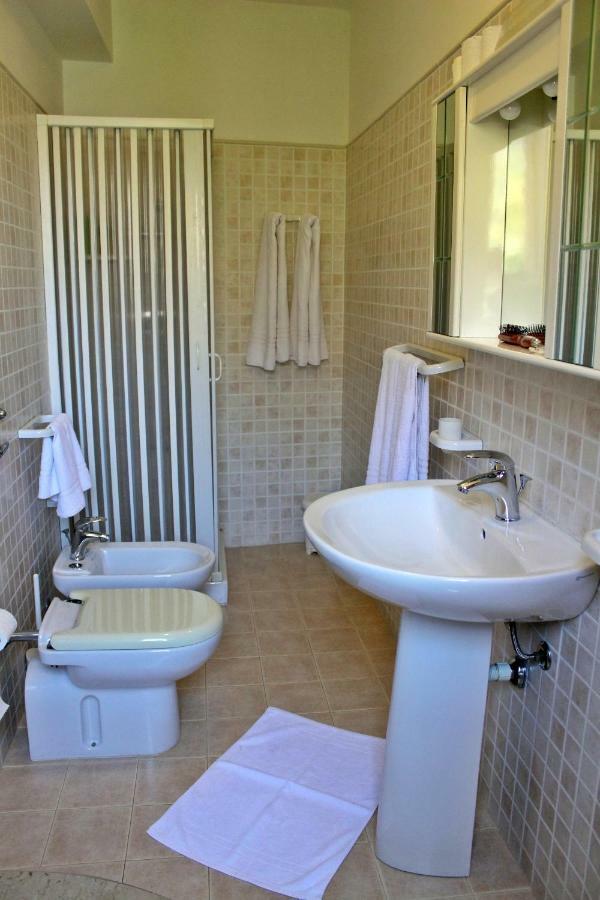 Raggio Di Sole Bed & Breakfast Macari Bagian luar foto